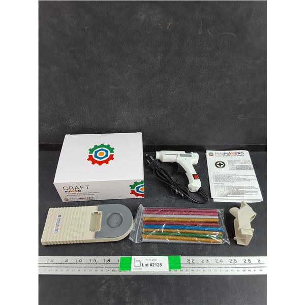 Craft Maker 7mm Hot Glue with Stand & Bonus 20 Glue Sticks - New