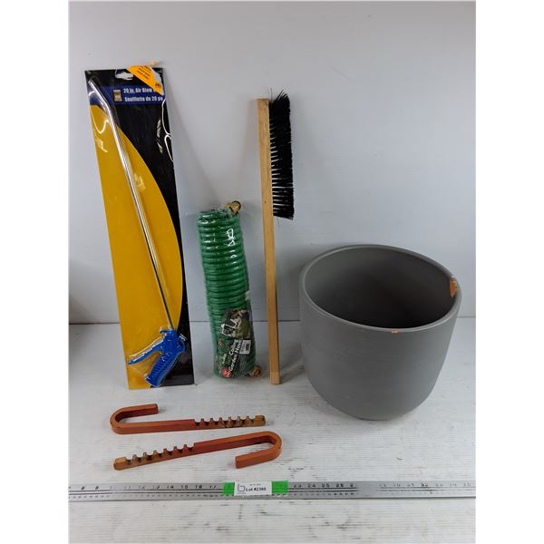 Power Fist 20" Air Blow Gun, Snow Brush, Self Coiling Garden Hose, Planter, Hooks -PICK UP ONLY