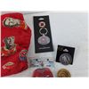 Image 5 : Montreal Canadiens Tokens, Carabiner, Lapel Pins, Key Chain, Sleeping Hat