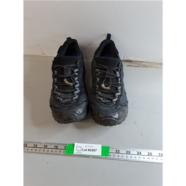 Women's Merrell Runners- Size 7