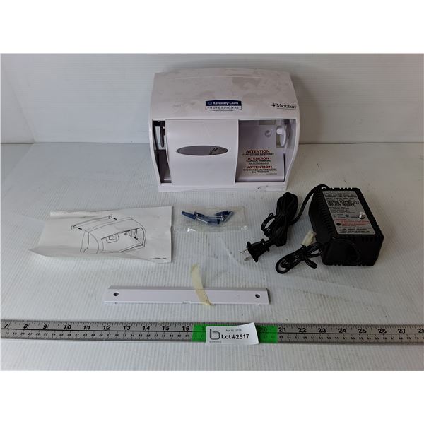 Kimberly- Clark Double Toilet Roll Dispenser & 7.2V Battery Pack Charger- Powers On