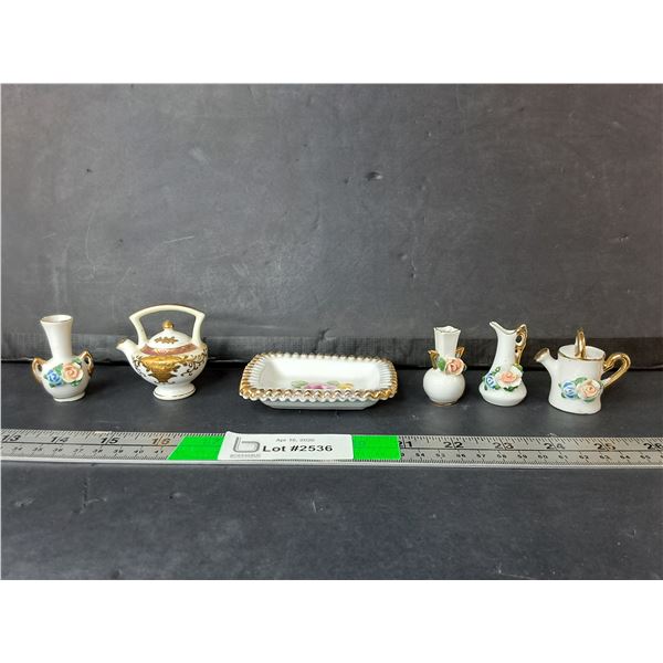 Japanese Miniature Tea Set