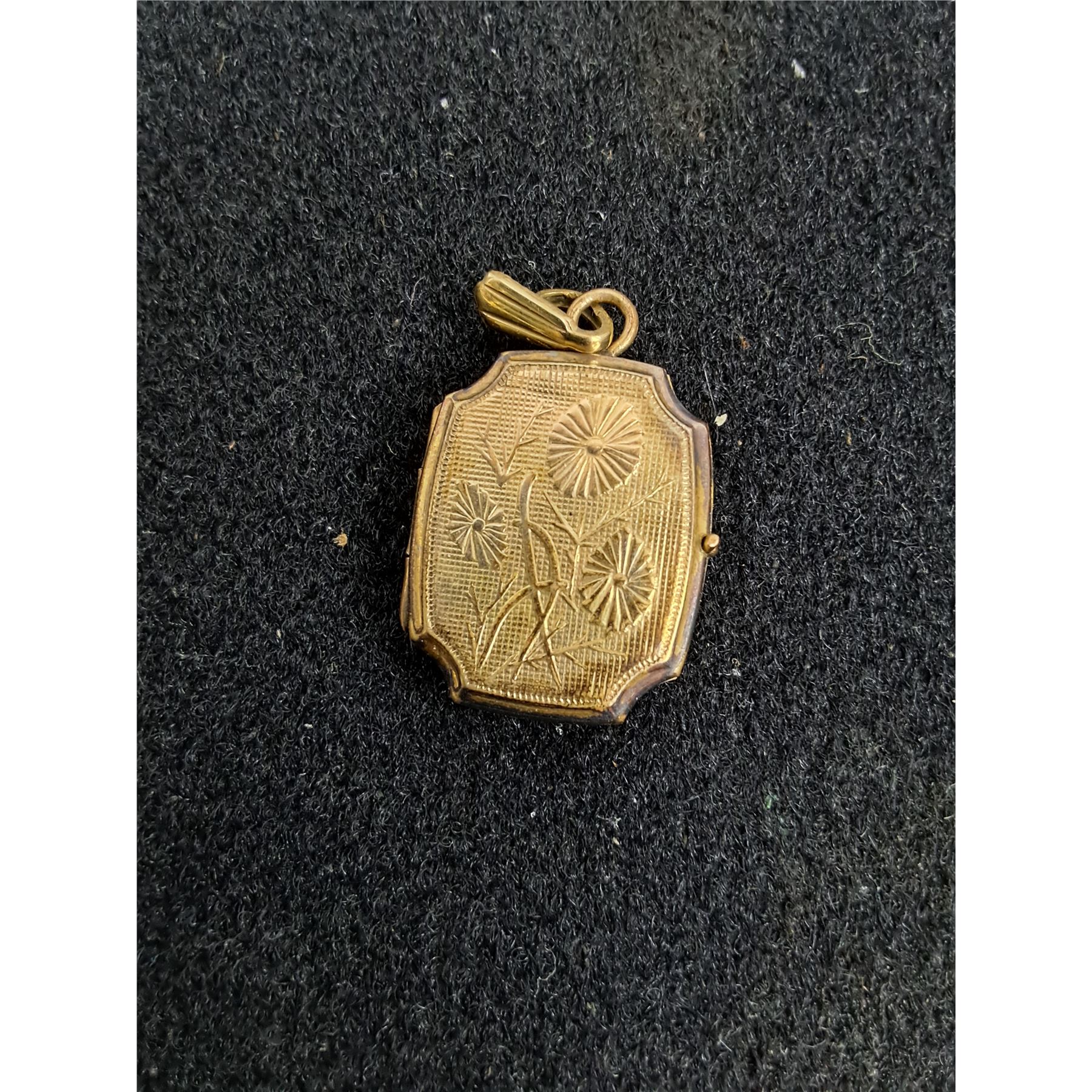 Vintage LEO Zodiac Good Luck Coin,Locket and WW II US Army Flying ...