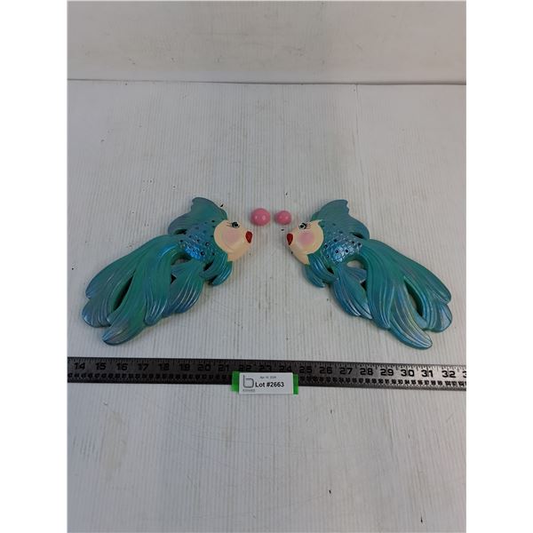 Vintage Chalkware '2 Blue Fish' w/Pink Bubbles
