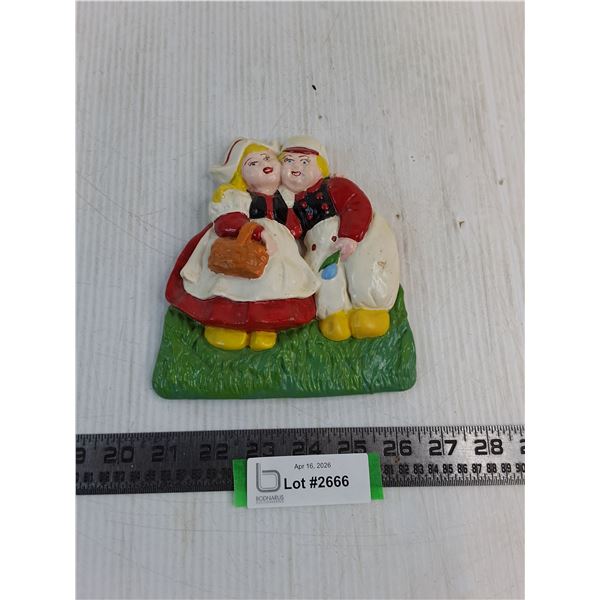 Vintage Chalkware 'Dutch Couple'