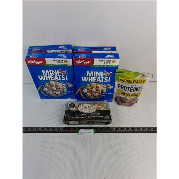 Assorted Sealed Dry Foods (4 Kellogg's Mini-Wheats, Nature Valley Granola, La Panzanella Crackers)