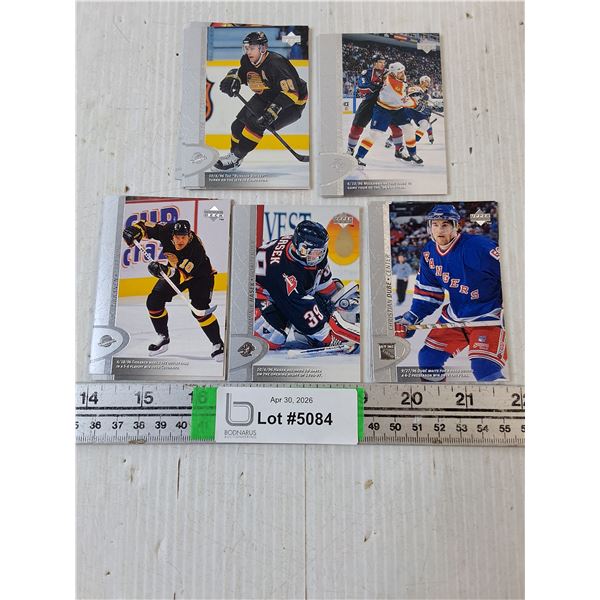 (20) 1996-97 Upper Deck Hockey Cards
