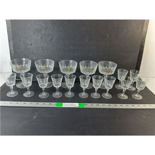 (17) Crystal Liquor Glasses - PICK UP