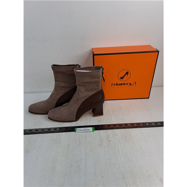 Pair of Unused Zelaprox Suede Chelsea Women's Ankle Boots - Size 9
