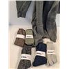 Image 2 : (5)Warm& Comfort Socks, Grey Cardigan