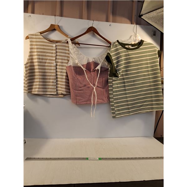 (3) Lluviacida Womens Shirts Size Medium-XL