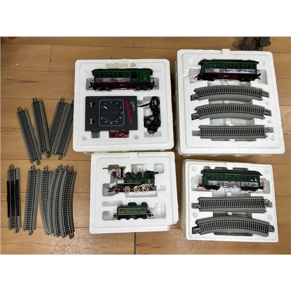 THOMAS KINKADE'S CHRISTMAS EXPRESS TRAIN SET