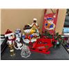 Image 1 : LOT OF ASSORTED CHRISTMAS DECOR