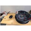 Image 1 : LOT: STAR TREK ENTERPRISE BRIDGE MODEL AND KLINGON BATTLECRUISER KRONOS 1