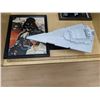 Image 1 : LOT: AUTOGRAPHED HEADSHOT DAVID PROWSE "DARTH VADER"