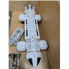Image 3 : LOT: SPACE 1999 COLLECTION