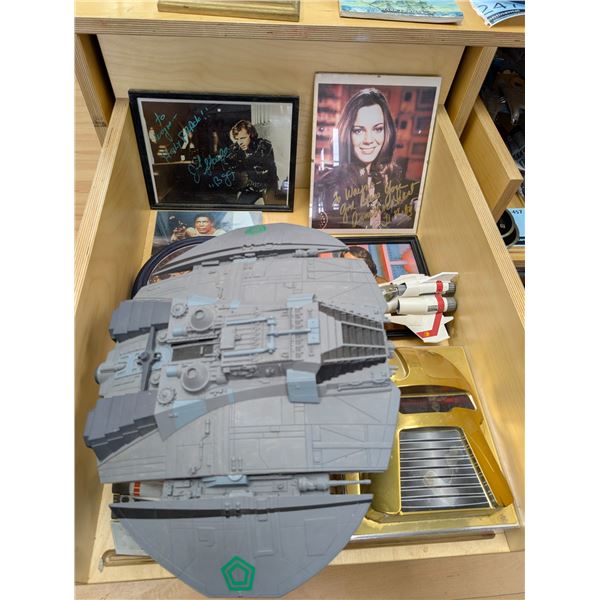 LOT: BATTLESTAR GALACTICA (ORIGINAL) COLLECTION