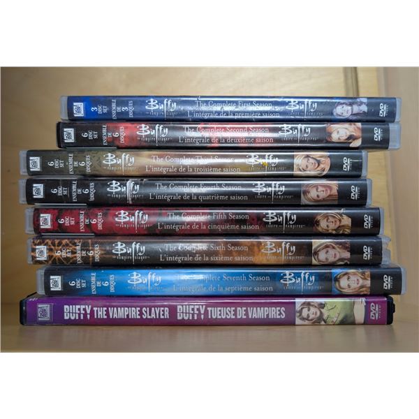 LOT: "BUFFY THE VAMPIRE SLAYER" COLLECTION