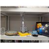 Image 1 : LOT: ASSORTED MODELS & KEEPSAKES
