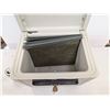Image 2 : FIREPROOF DOCUMENT SAFE SENTRY 1170