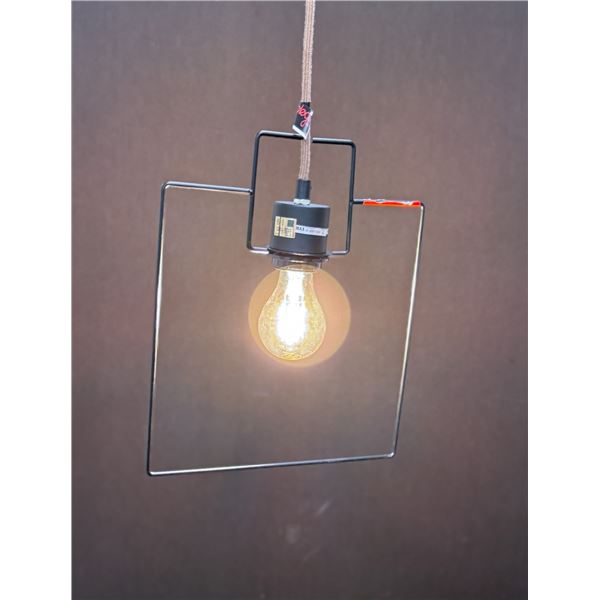 ENS DE LUMIÈRE SUSPENDU PLOG-IT