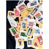 Image 2 : COLLECTION OF VINTAGE POSTAGE STAMPS FROM THE UNITED STATES AND VARIOUS INTERNATIONAL COUNTRIES