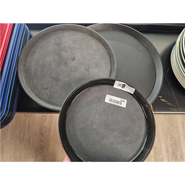 Lot of 8 Round Non-Slip Serving Trays with Textured Surface in Multiple Sizes