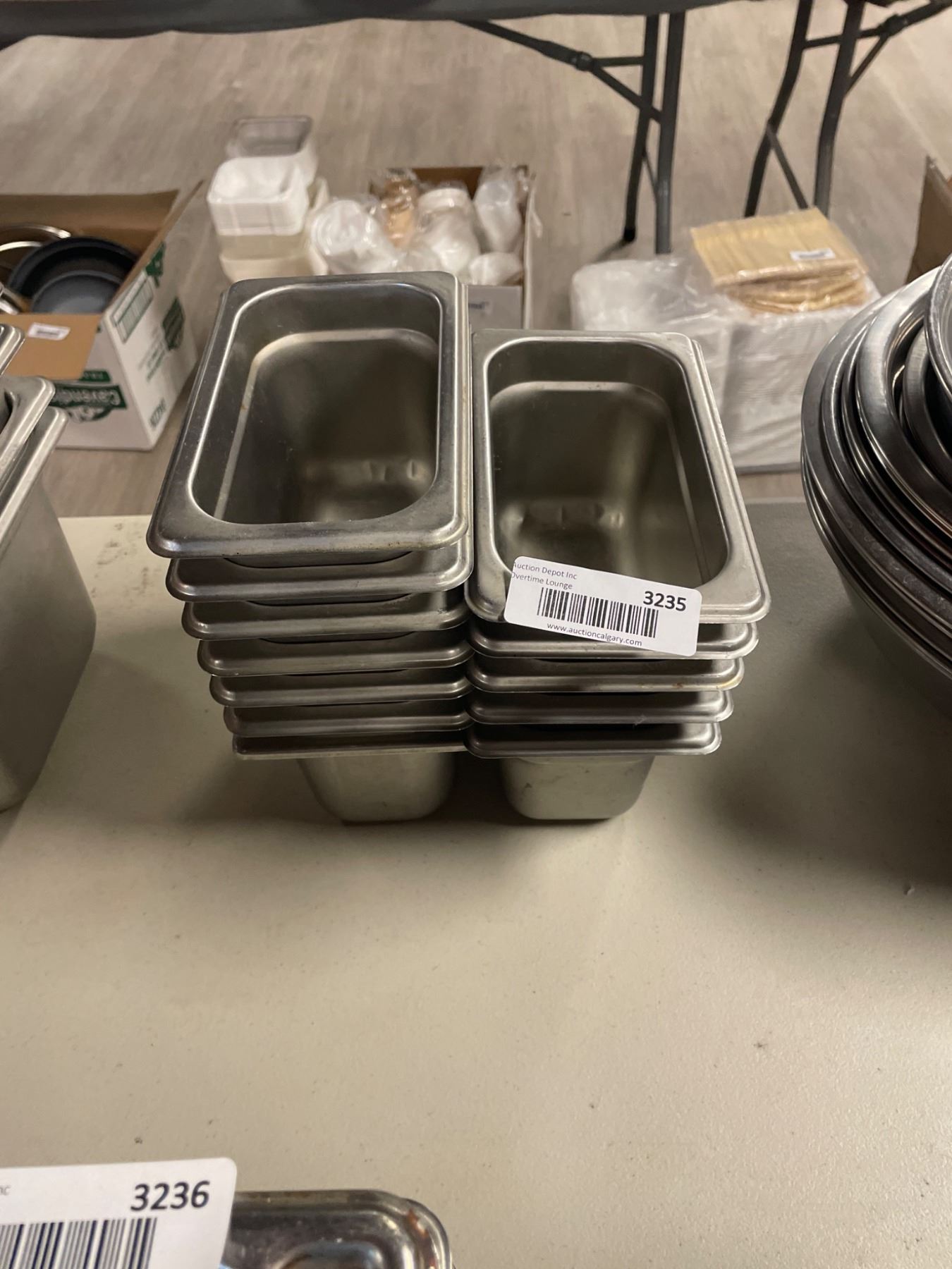 Stainless Steel 6-inch Rectangular Food Pans - A D Auction Depot Inc.