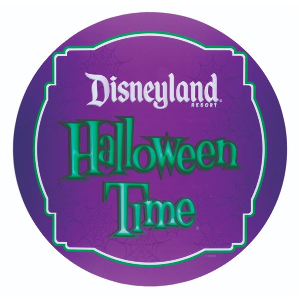 A Disneyland Resort Halloween Time Photo Op Sign.