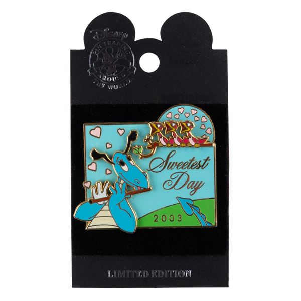 A Reluctant Dragon "Sweetest Day" 2003 Pin.