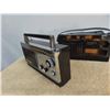 Image 8 : Radios