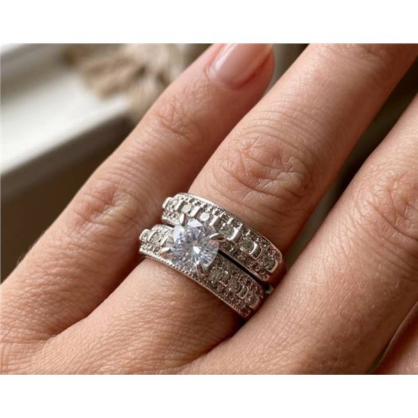 Ladies Brilliant Cut 1.0 Carat Soliraire Wedding ring set