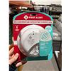 Image 2 : First Alert Smoke and Carbon Monoxide Alarm 2-in-1 Wired Model SC9120B