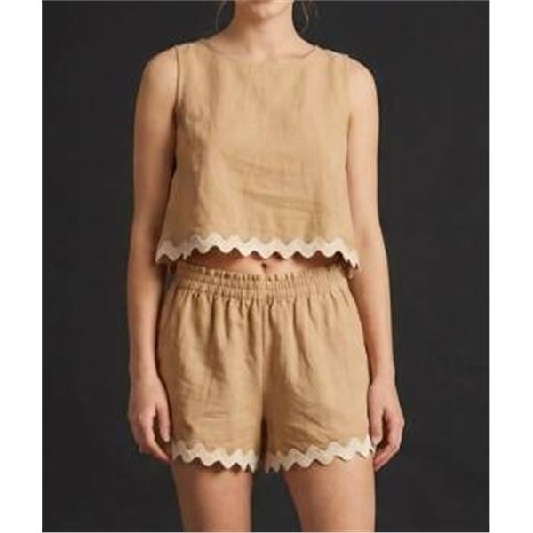 Two-Piece Women’s Tank Top and Shorts Set – Size Large
