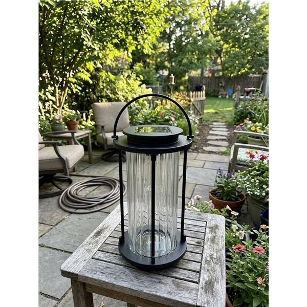 Solar Lantern with LED Lighting for Outdoor Use