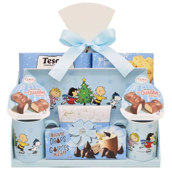 Peanuts Themed Gift Set with Mugs, Chocolates, and Accessories