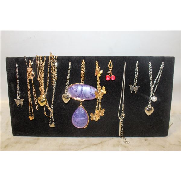NEW JEWELRY DISPLAY STAND WITH NEW 12 NECKLACES