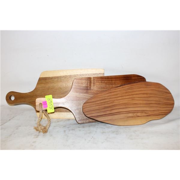 3 WOOD SERVING BOARDS