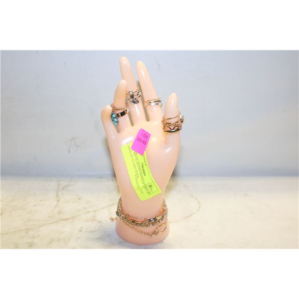 NEW IDEAL HAND-SHAPED JEWELRY DISPLAY STAND WITH