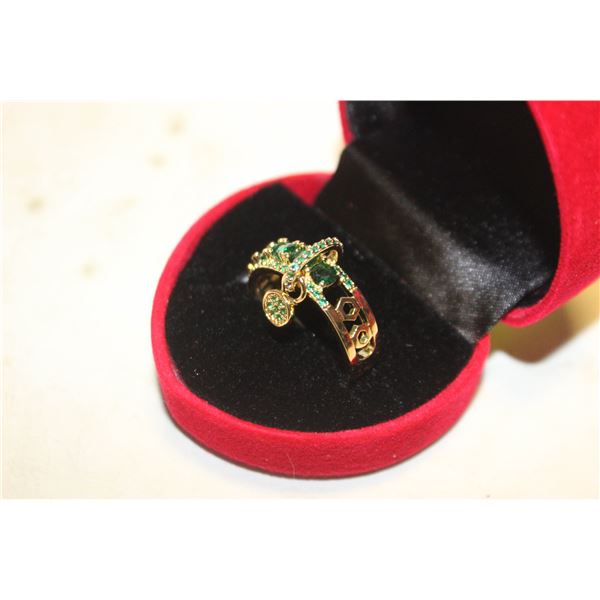 NEW WAMEN'S MOONSTONE BAND SIZE 8