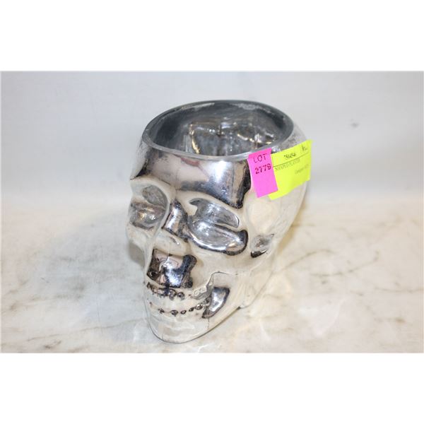 SKULL SHAPED PLANTER