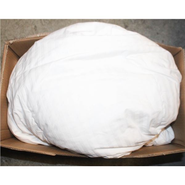 REPACKED AVOCADO WHITE GOOSE DOWN DUVET KING