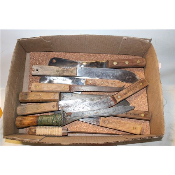 TRAY OF KNIVES 2 OLD HICKORY
