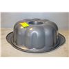 Image 1 : NEW PADERNO BUNDT PAN