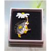 Image 1 : NEW HEDGEHOG DAISY BROOCH, 1.5”X0.98”