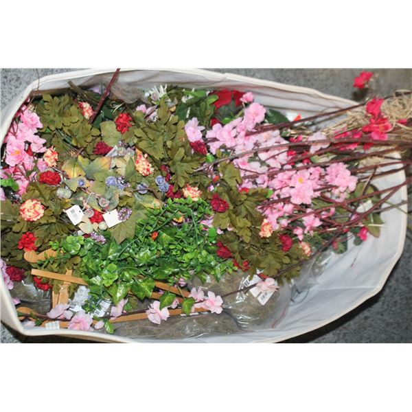 LARGE BUNDLE OF ARTIFICIAL GREENERY/FLORAL