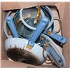 Image 1 : THYME AND TABLE BLUE POTS AND PANS SET