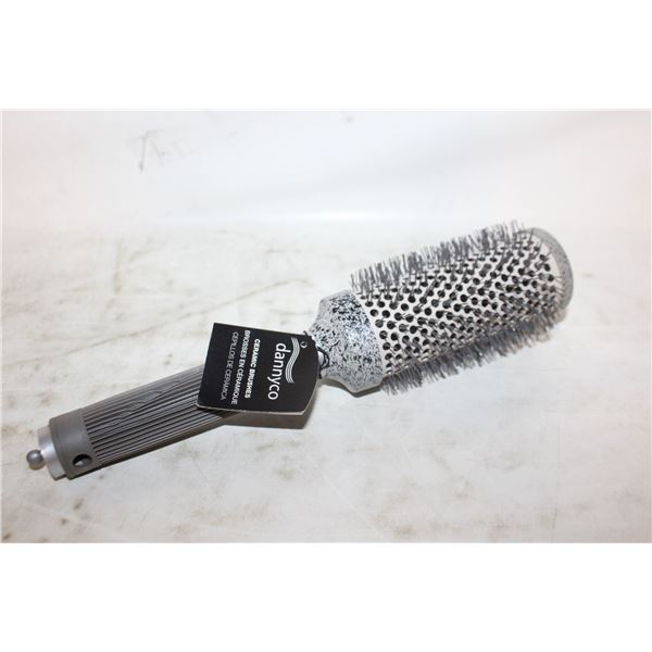 NEW CANNYCO CERAMIX HAIR BRUSH