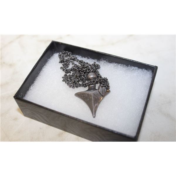 SARAH COVENTRY NECKLACE VINTAGE ARROW