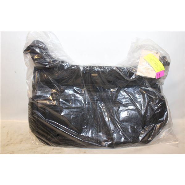 NEW BENTLEY CARGO PURSE BLACK